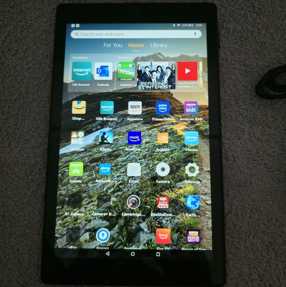 Fire HD 10 (7TH Generation) Rarely Used - Picture 1 of 4